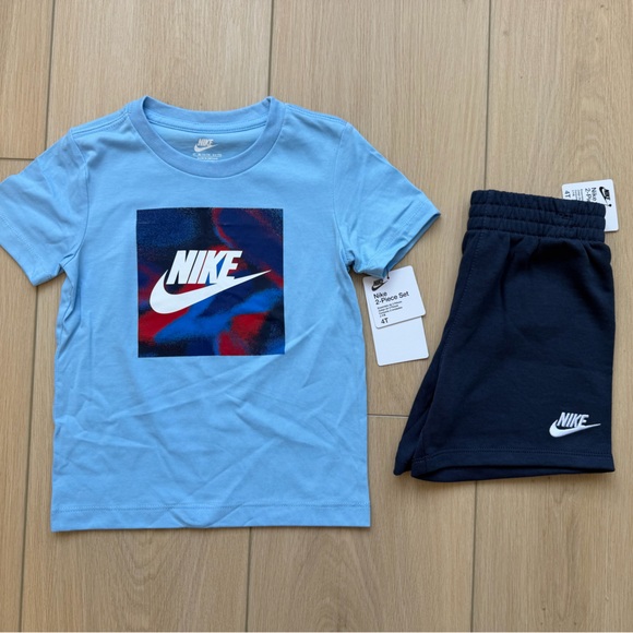 NEW Boys Nike Sets 4 & 4T - Picture 5 of 6
